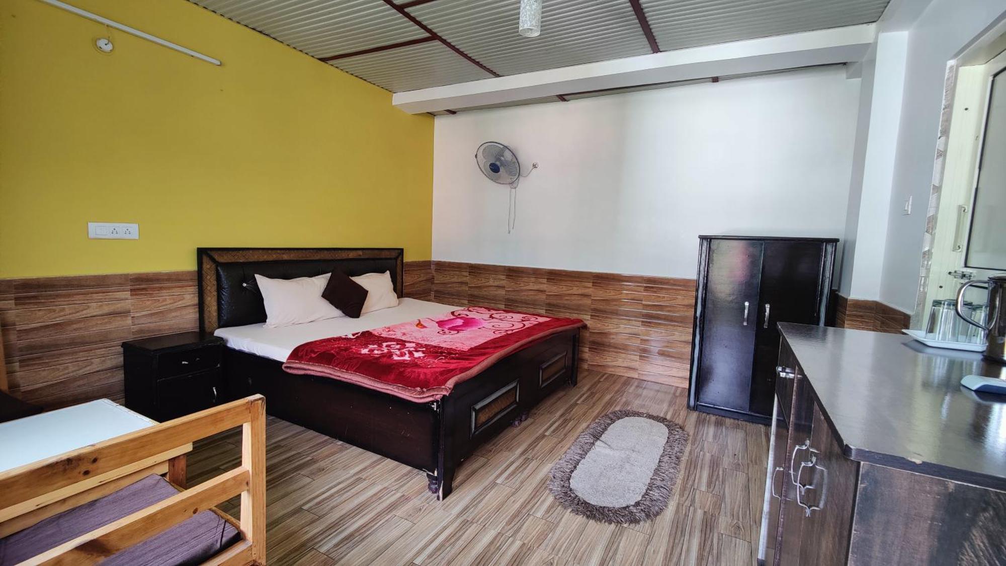 Sahaj Homestay Naddi Dharamshala Dış mekan fotoğraf